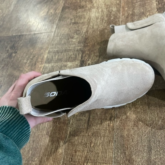 Soda Women's Faux SuedeChelsea Pull on ug Ankle Boots, Clay Color - Light Tan - Picture 5 of 8